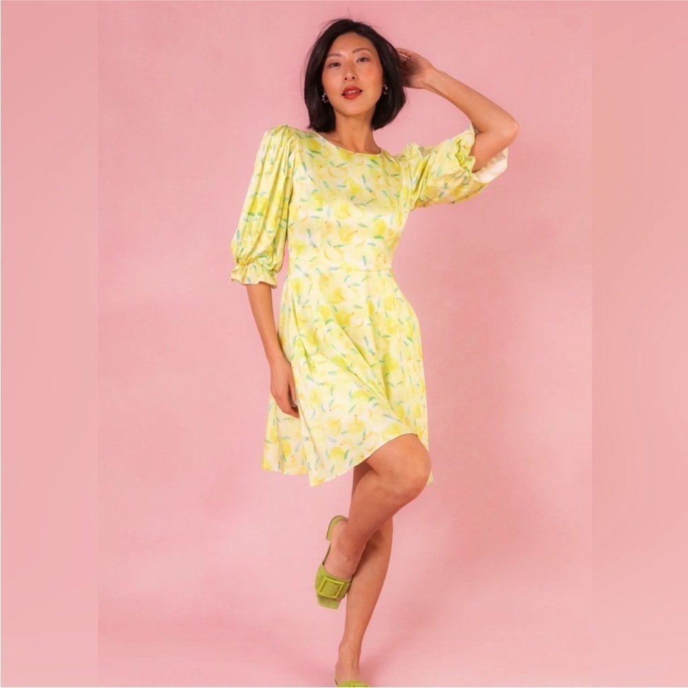 Ivy City Co: Lita lemon print yellow dress XS NEW